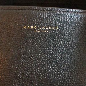 Marc Jacobs Bags - Marc Jacobs Genuine Leather Purse Marc Jacobs Bags - Marc Jacobs Genuine Leather Purse